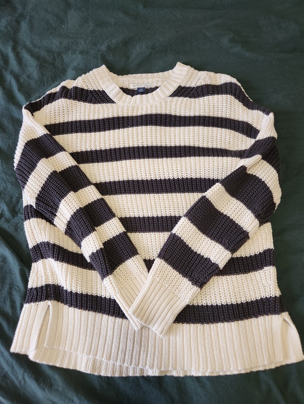 American Eagle Black And White Stripe Sweater